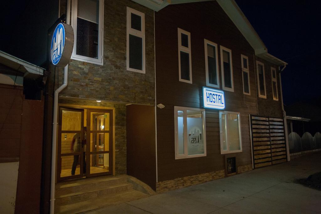 Cordillera Azul Hostel Puerto Natales Bagian luar foto